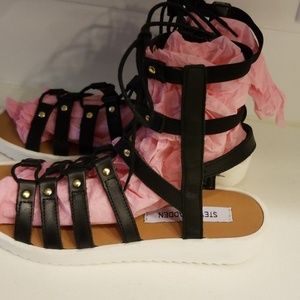 New Steve Madden zip lace up sandals